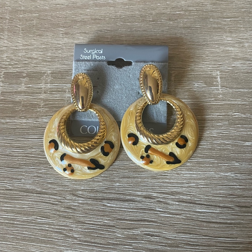 NWT Montgomery Ward 1970s Vintage Leopard Cheetah Print Hoop Dangle Earrings